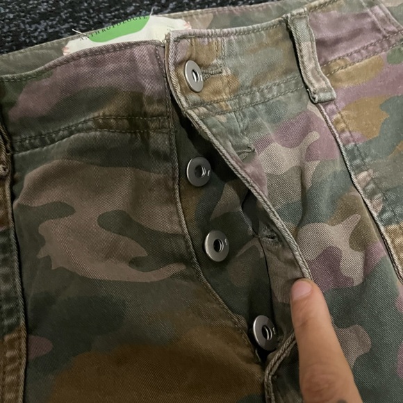 Women’s Super cute Anthropologie Jefferson Slim Camo Utility Pants size 30 - Picture 5 of 8